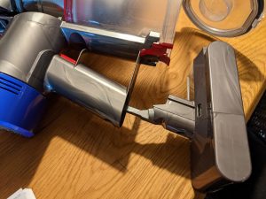 Anleitung: Akkuwechsel beim Dyson V8 Staubsauger - eKiwi-Blog.de